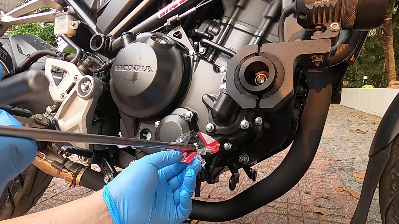 Phạm Tuấn CB300R | THAY NHỚT SAU TOUR XUYÊN VIỆT 4930KM - HƯỚNG DẪN THAY LỌC DẦU