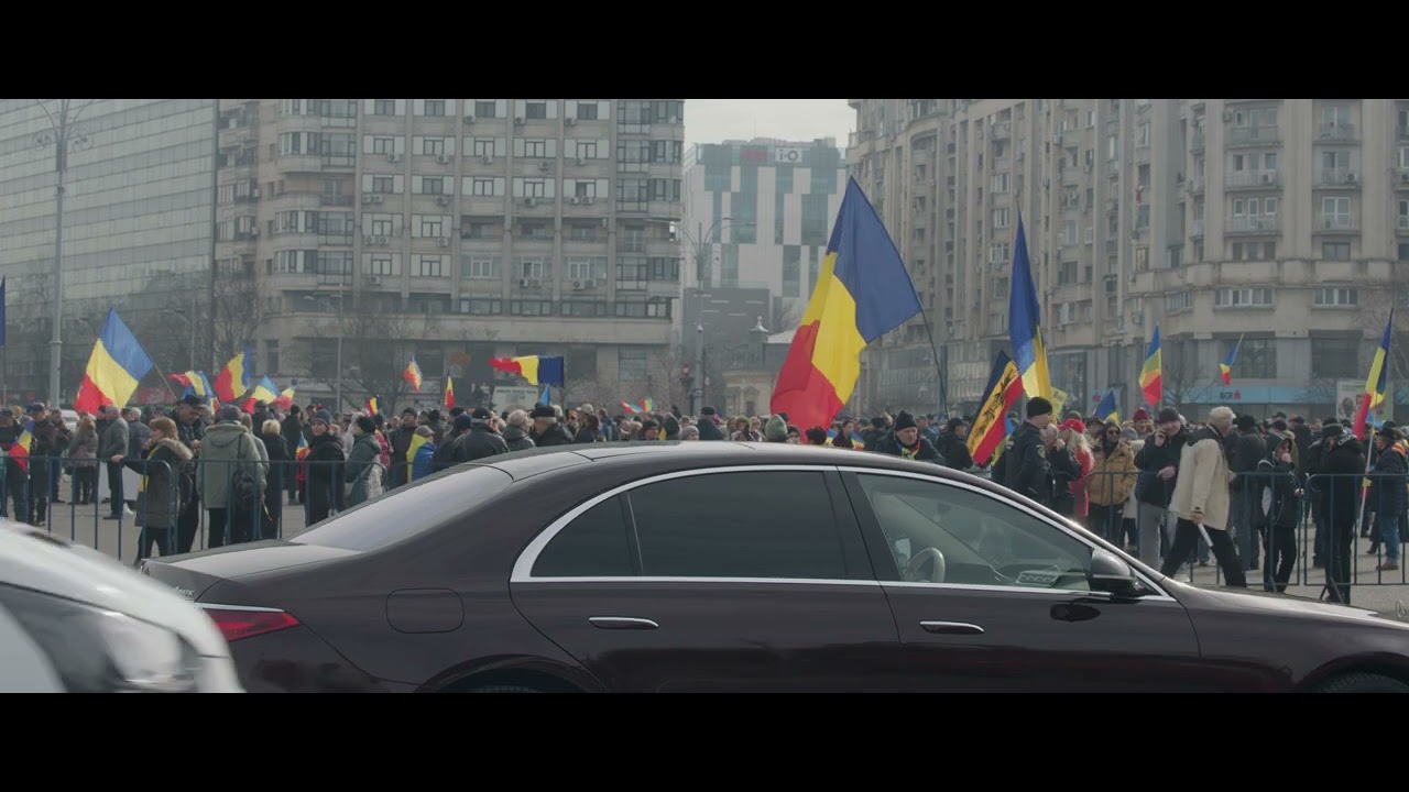 l am cautat pe George Simion la miting la Piata Victoriei