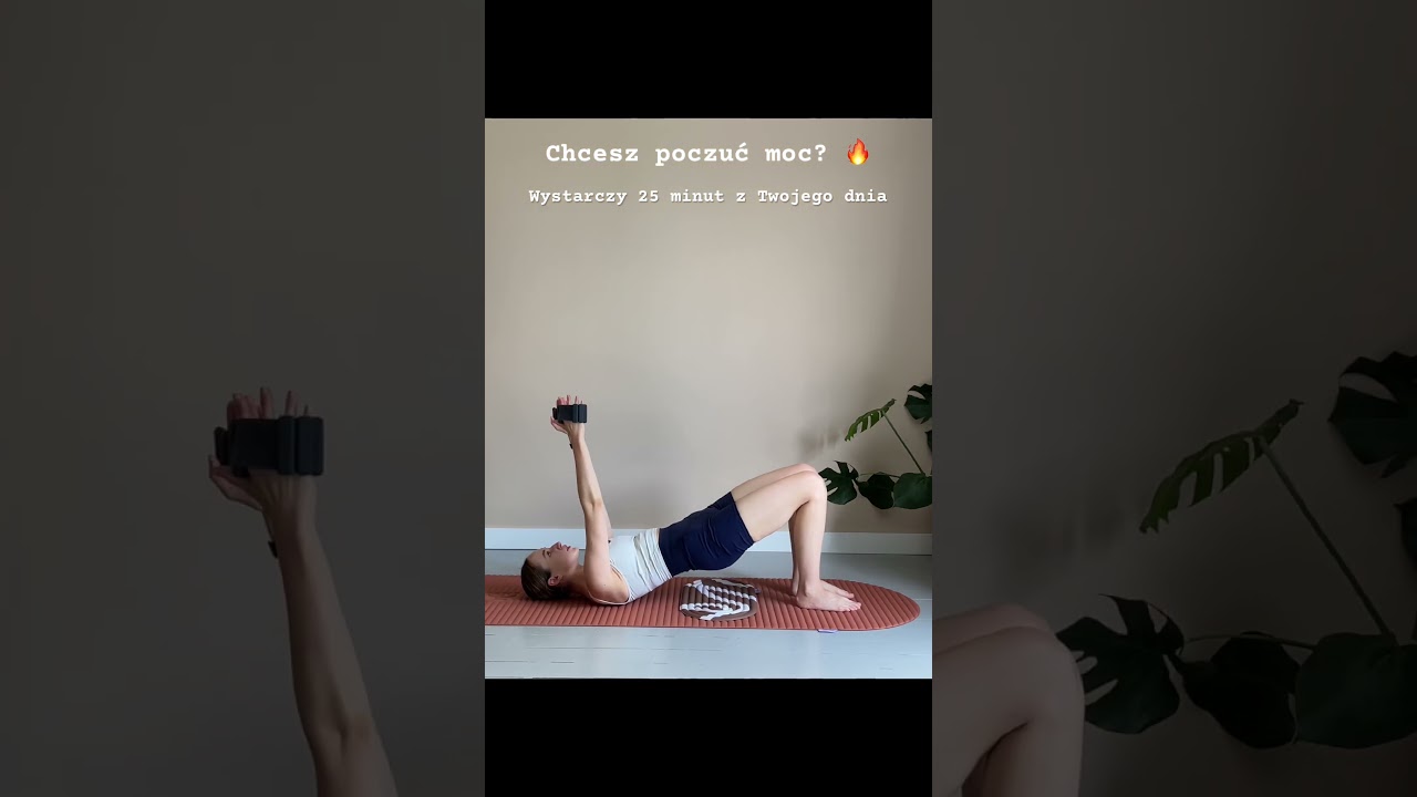 Power pilates to 25 min treningu z małym obciążeniem, ale daje moc 💪🏻 #pilatesstrong
