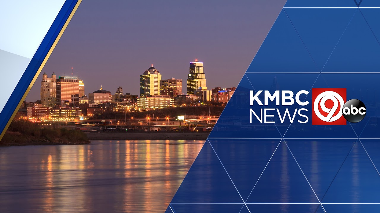 LIVE: Light snow continues falling in Kansas City