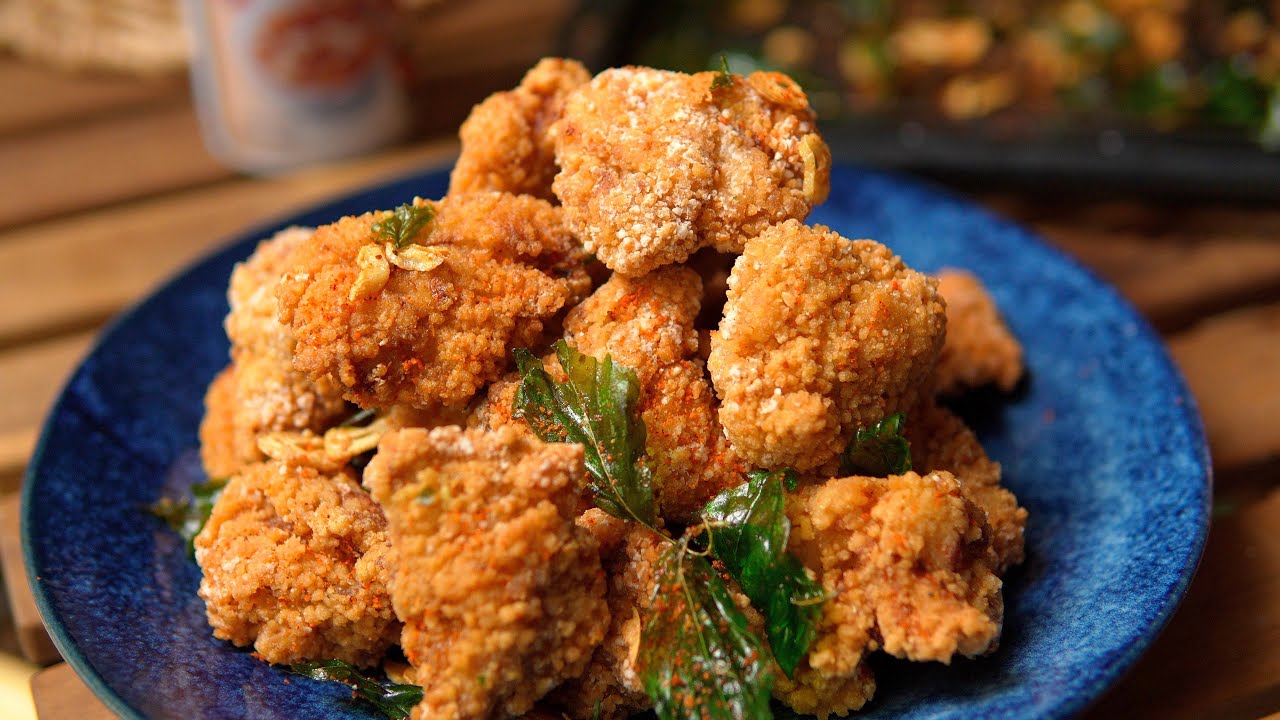 台灣夜市著名大寶貝「台灣鹹酥雞」，香香酥酥，分分鐘學會出門擺攤！| Taiwanese fried chicken | 元气八眉菌