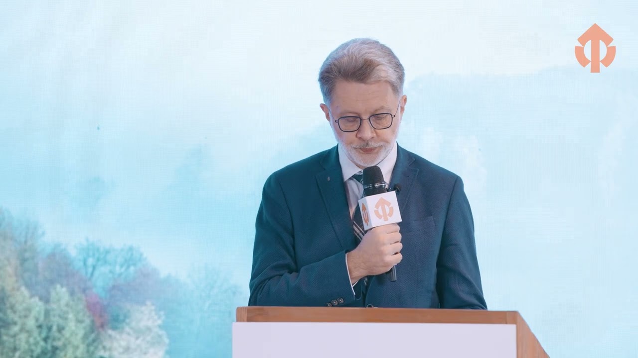Prof. Michał Rusinek – Jak język tworzy świat. Skąd wiemy, co jest dobre?