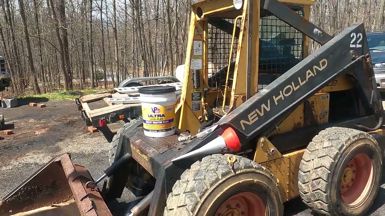 Куплен на аукционе New Holland L783, первое использование