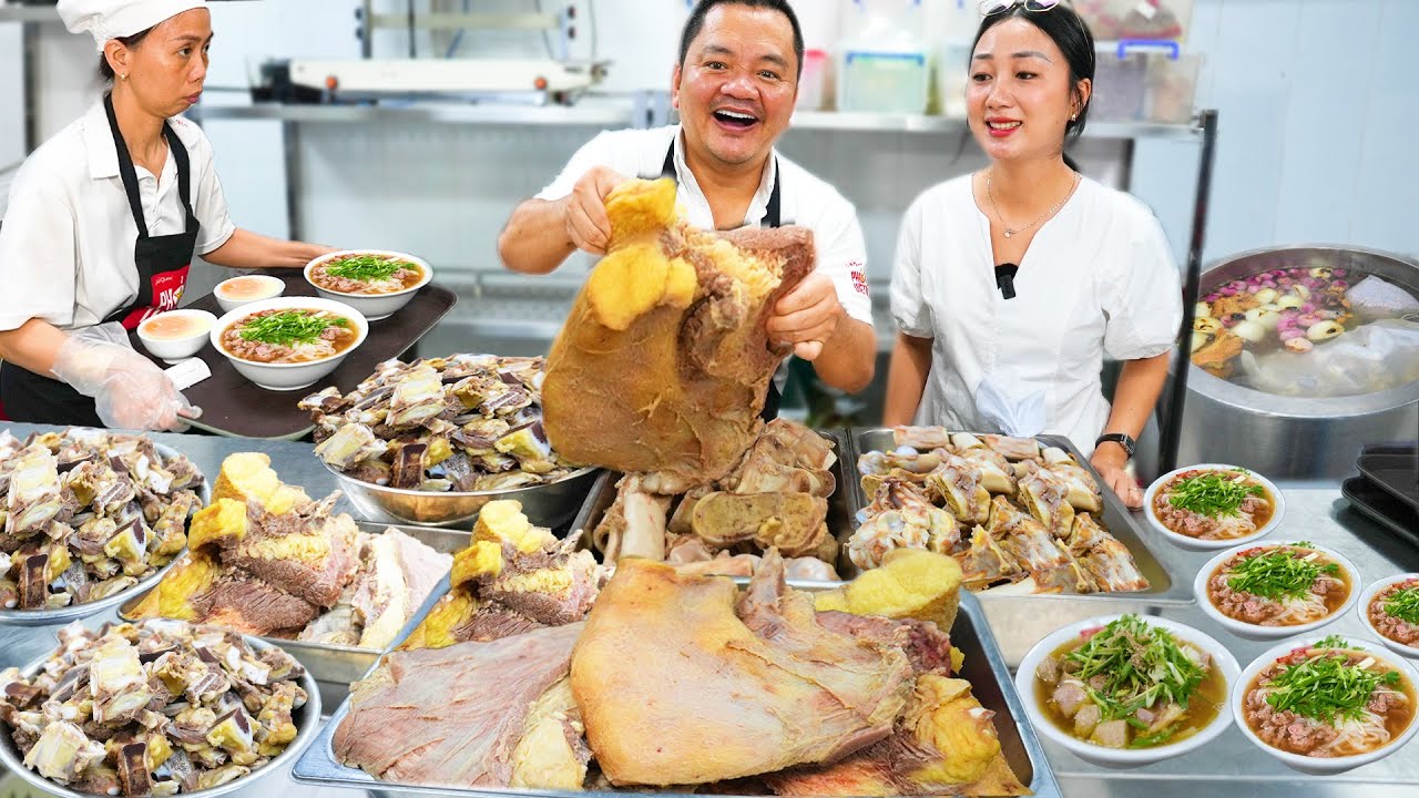 Siêu hiếm Phở Lõi Rùa Ngon Rẻ của anh trai có trang trại bò chi hơn 1 tỷ xây bếp nấu chuẩn quốc tế