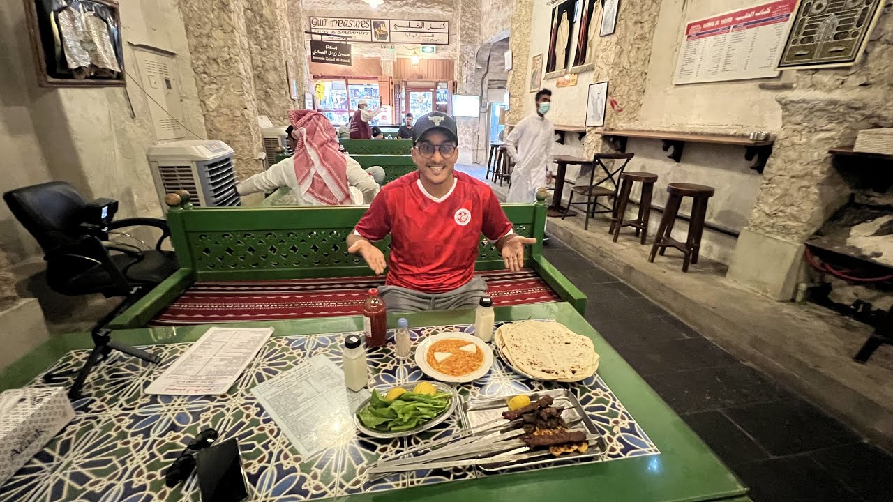 جولة الأكل 🌯🥗 و تجربة أرخص المطاعم في سوق واقف الدوحة 🇶🇦