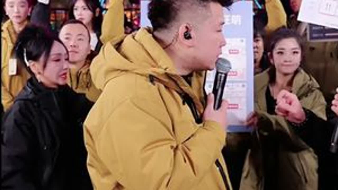牧荒者羽绒服 木森终于把牧荒者情侣保暖羽绒服价格打下来了福利 到手269元，价格实惠，男女同款，情侣秋冬新款，精选优质面料，多种颜色选择，90白鸭绒服!#木森大舞台  #牧荒者  #羽绒服  #...
