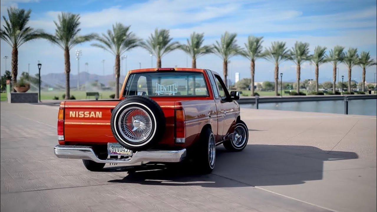 Parting out my WRECKED 1997 Nissan Hardbody Mini Truck Lowrider