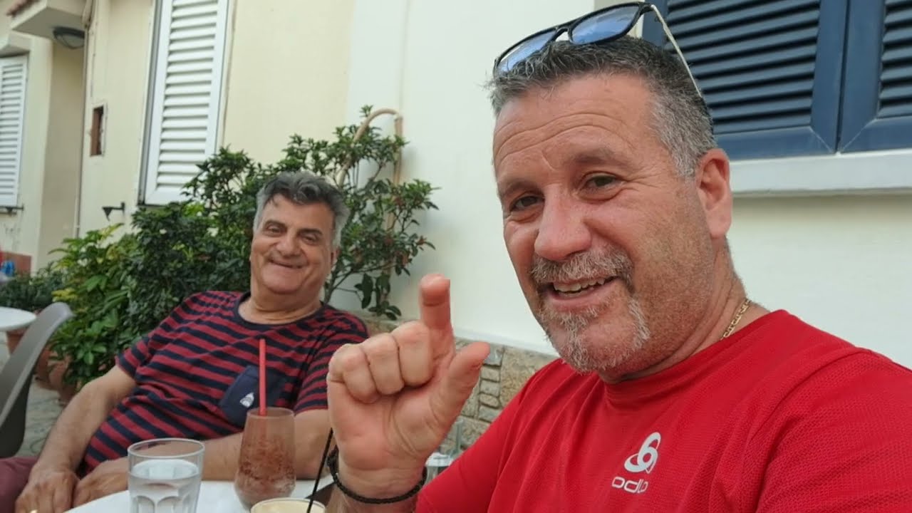 Τα ωραιότερα γλυκά τα φάγαμε στης Αγγελολιχουδιές στα Κοντακαίικα Σάμου παρέα  @stelioshalvatzis