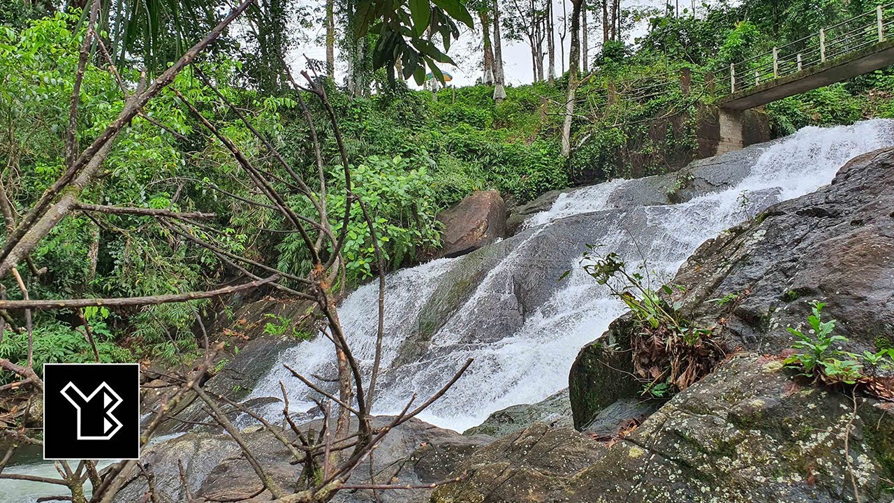 Ranmudu Ella waterfall in Thummodara, Sri Lanka - photos - video 2