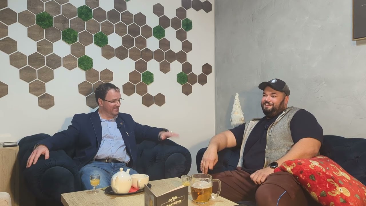 #50 OKRÚHLY PAŤDESIATY PODCAST: S MICHALOM O BLOGOVANÍ, PODCASTE, FEJKOCH, AI BLOGEROCH