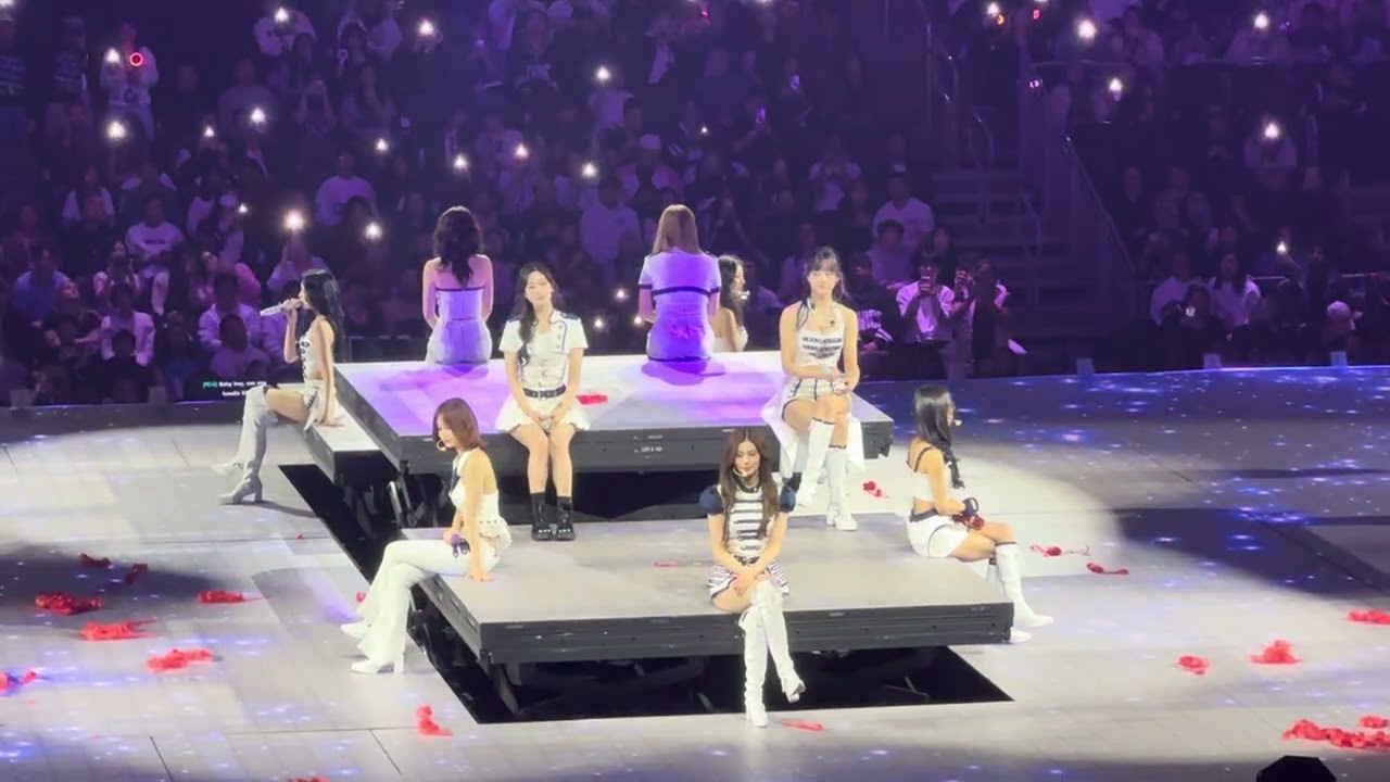 260113 Options - TWICE [THIS IS FOR] WORLD TOUR IN SEATTLE