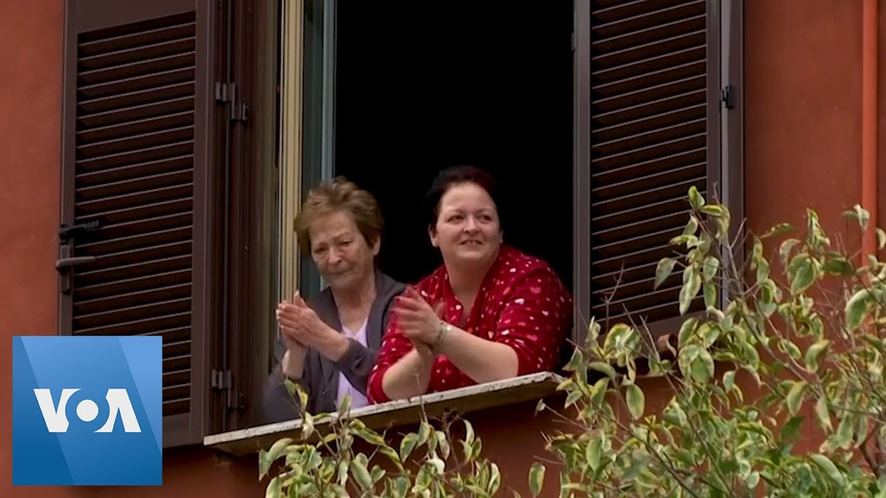 Italians Sing, Clap From Balconies to Thank Medics