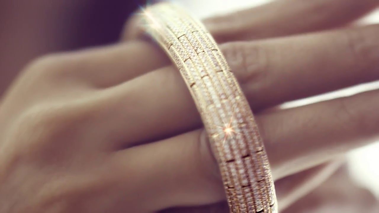 Stretchable Embrace Collection | NIRAV MODI