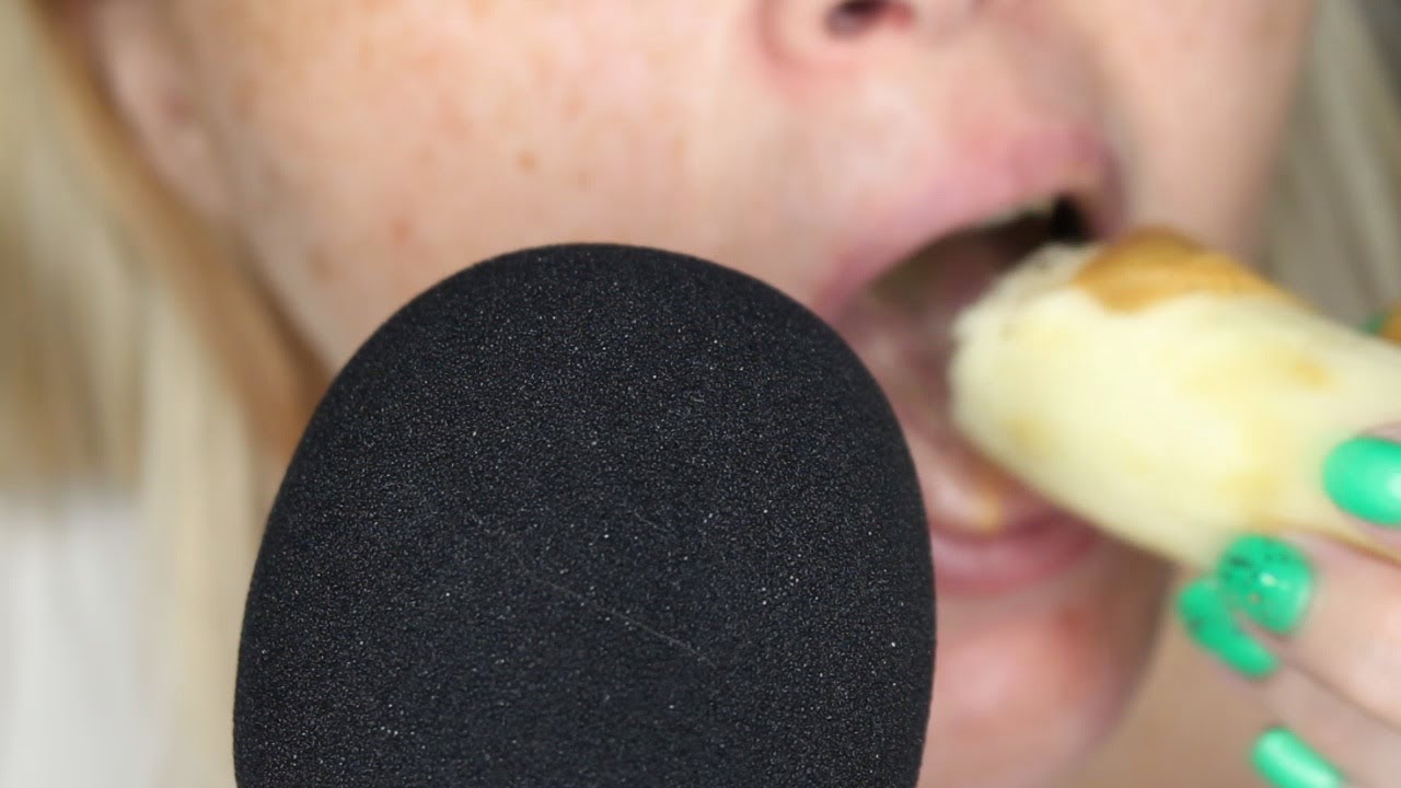 Eating Peanut Butter on a Banana | ASMR | No Talking