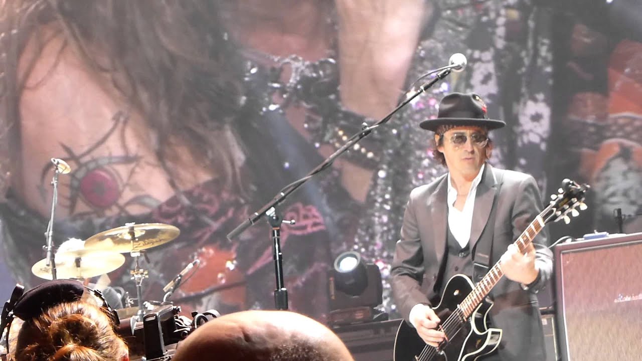 Aerosmith with Izzy Stradin Of GnR  close up, Staples Center 12-3-12