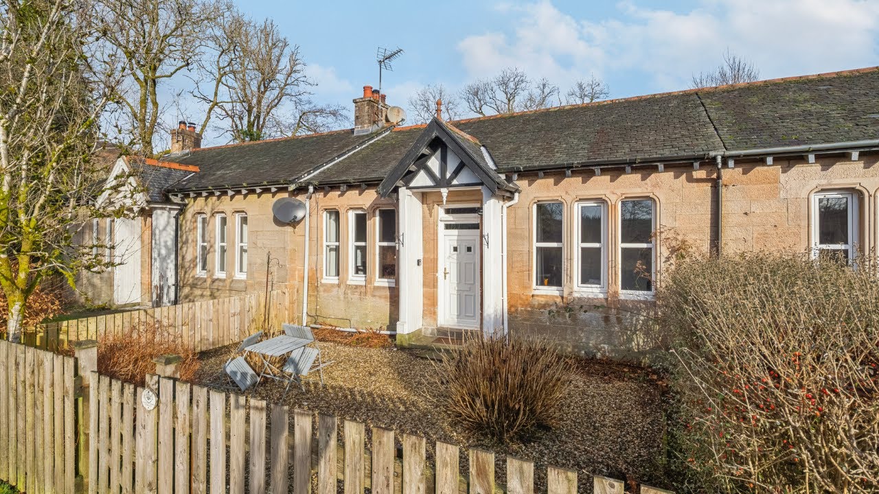 WEST HOMES - 2 Station Cottages, Aberfoyle, Stirling, FK8 3UW
