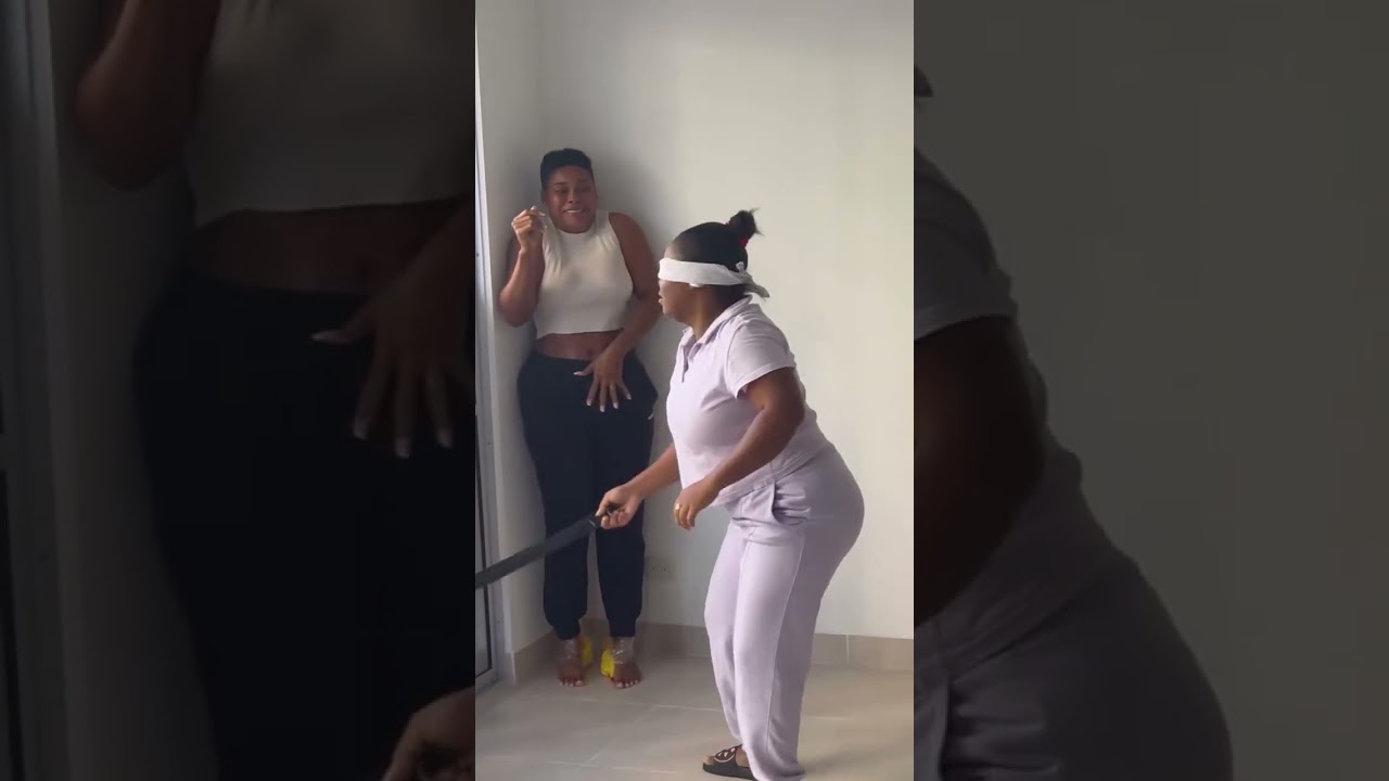 DE ESTE JUEGO NO PUEDES ESCAPAR / LAS MOSQUERITAS