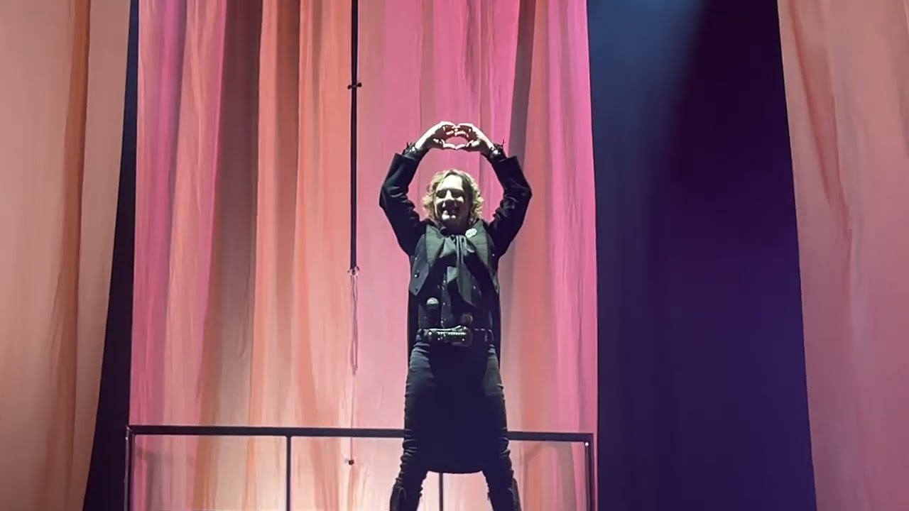 Darren Hayes-Intro Homosapien And Affirmation Do You Remember Tour 29.03.2023-Southend ! 