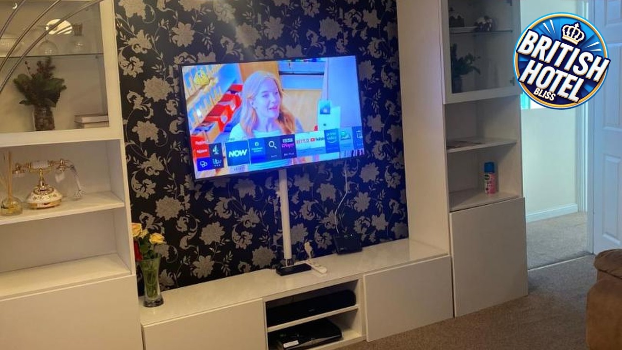 Lovely 2 Bed Flat/Apt in East London- Nice Estate. | London, United Kingdom | Hotel Review 🌟