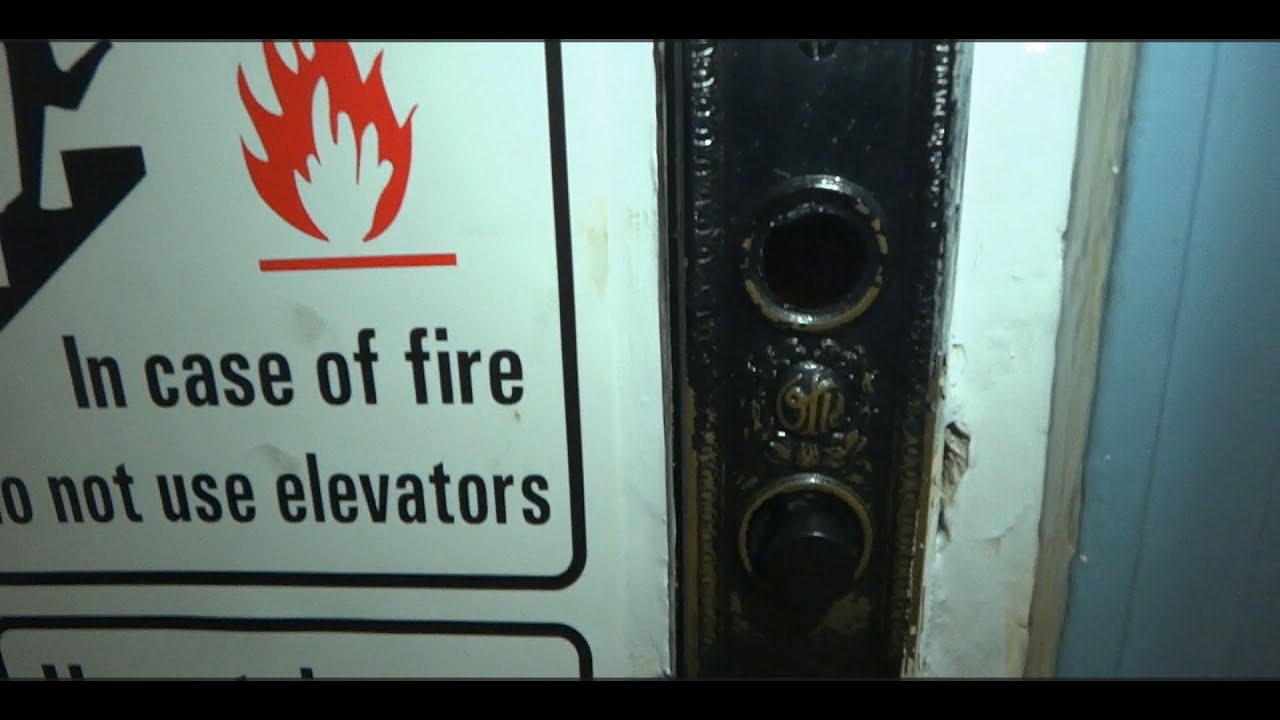 Time Capsule At The Guggenheimer: Vintage Gated Otis Elevator w/ Dieselducy & The Elevator Channel