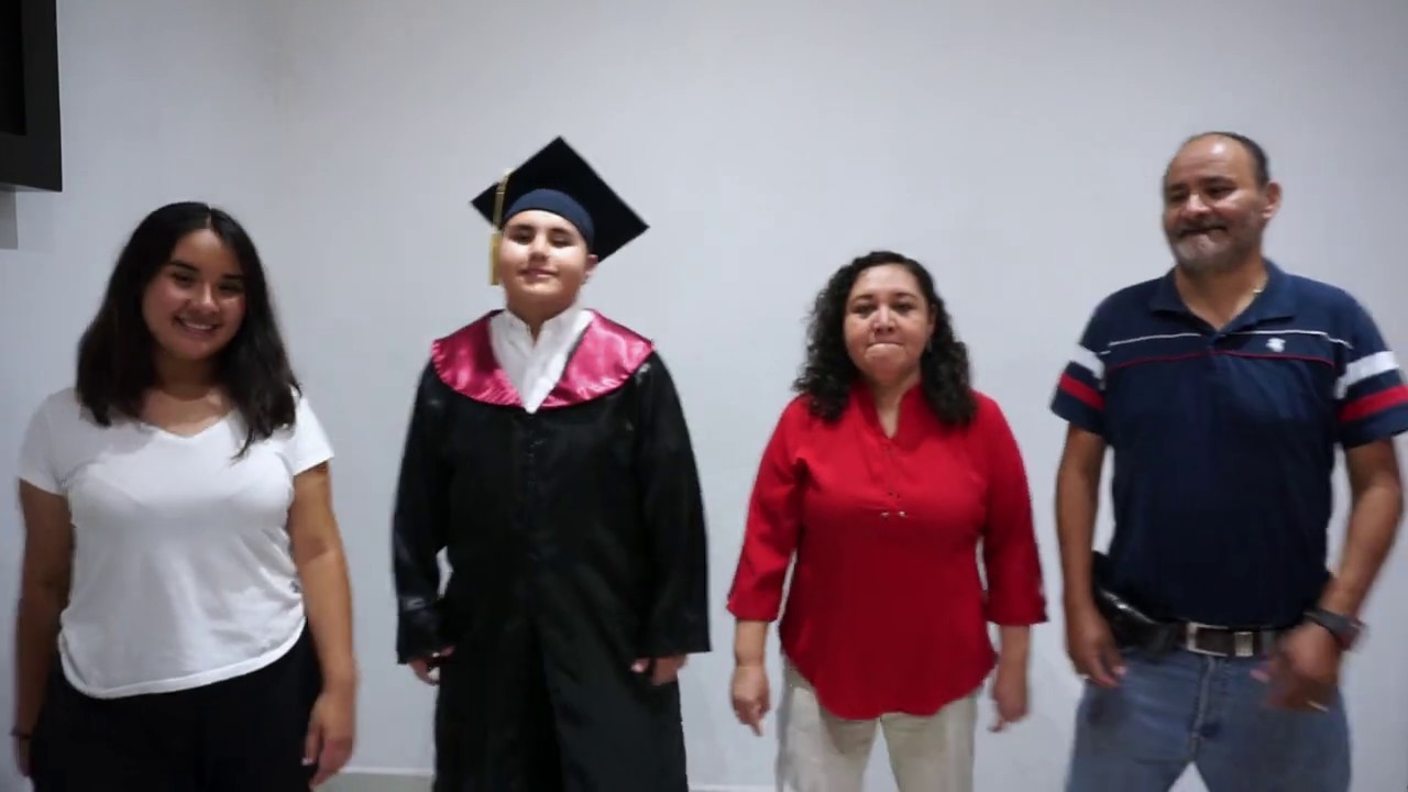 George, Graduación especial.