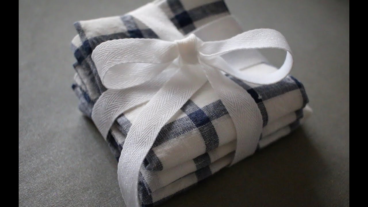 Linen Napkins with Mitred Corners | Sewing Tutorial