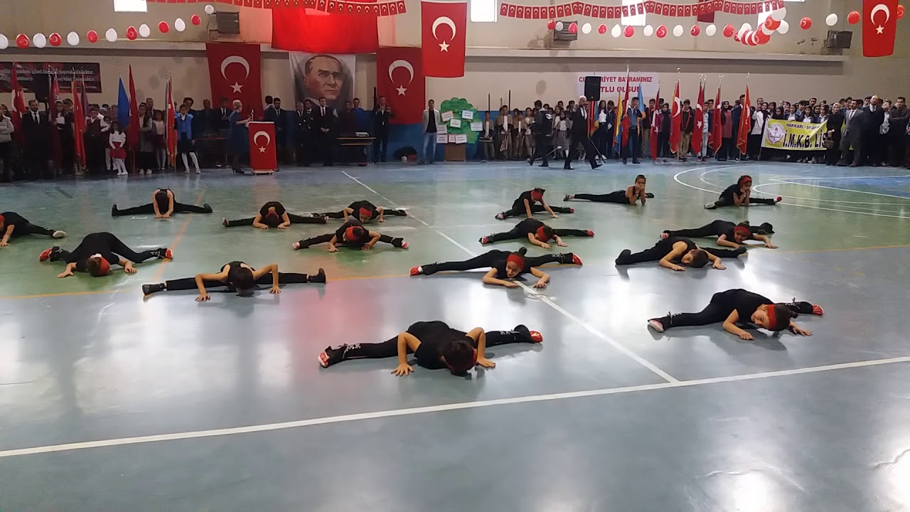 JİMNASTİK GÖSTERİSİ