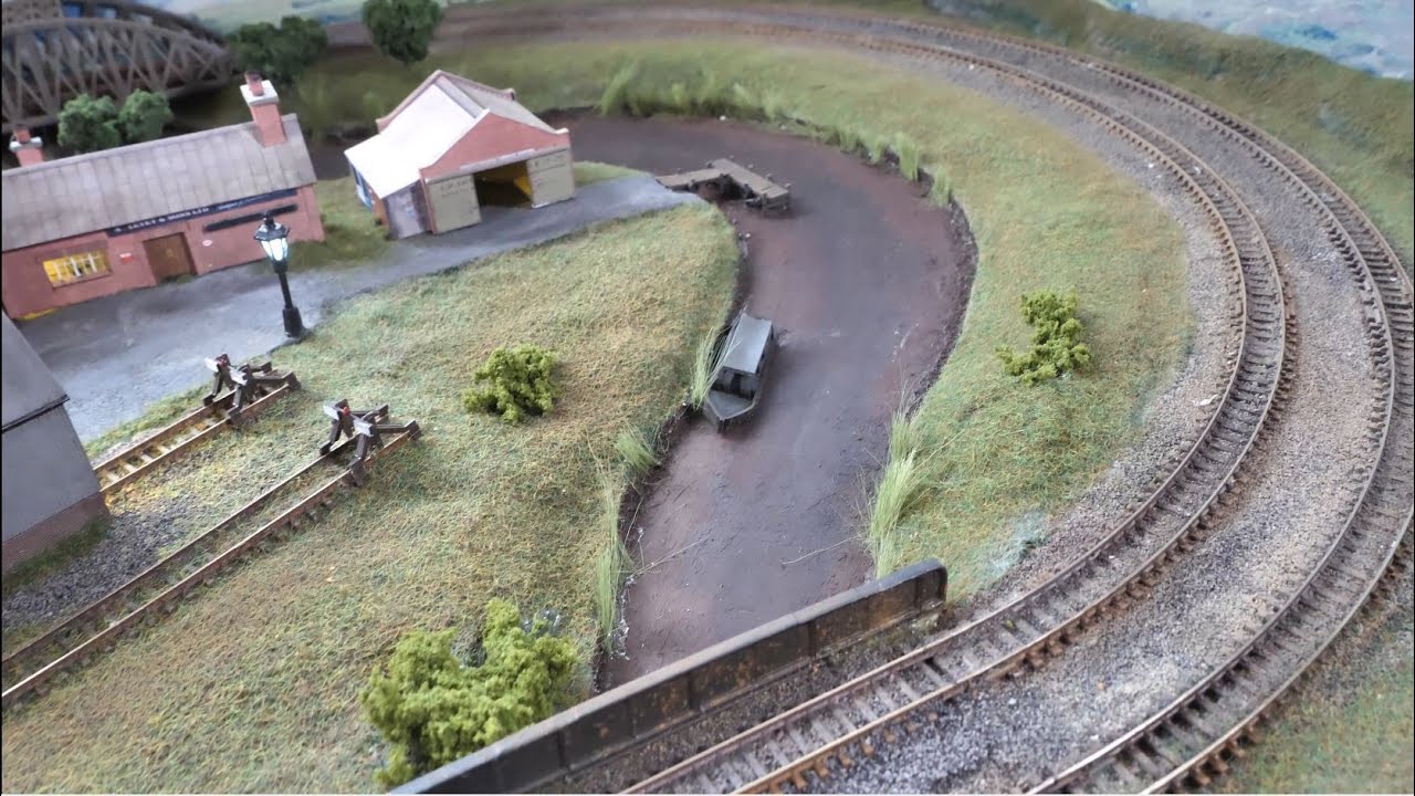 N Gauge 4x2 Layout Part 10 Adding more scenery, adding all the Buildings and Installing Lights
