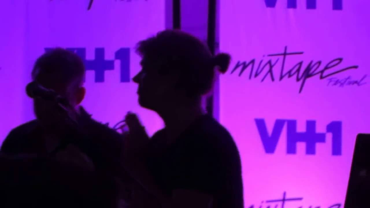 Zac HANSON Dancing with Fans - MixTape Festival After Party 2013