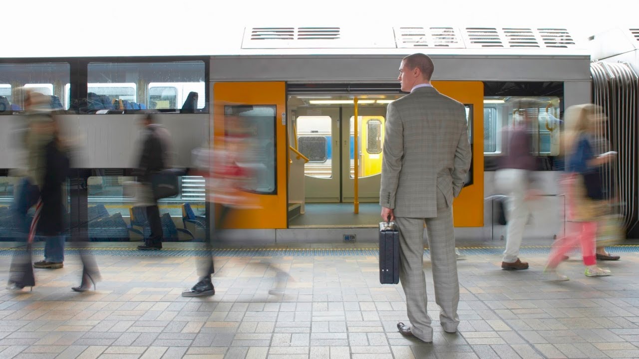 Job vacancies and advertising still &lsquo;extraordinarily high&rsquo;