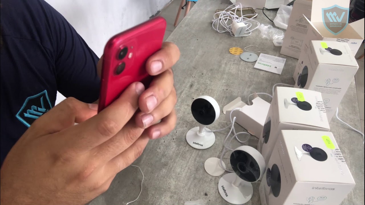 Unboxing câmera Wi-Fi Intelbras mibo IM3 FullHD