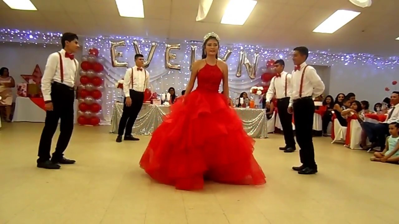 EVELYN ESCOBEDO / Vals con los Chambelanes