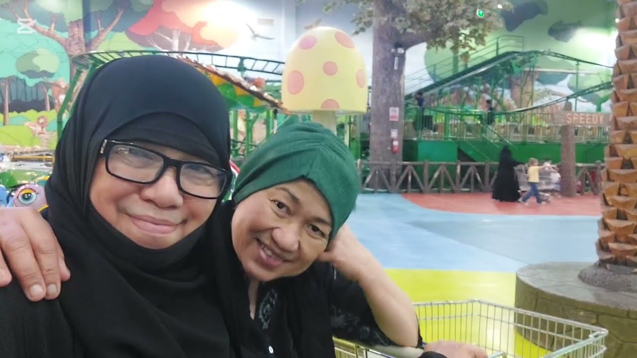Rooming around in Flamingo Mall #enjoylife