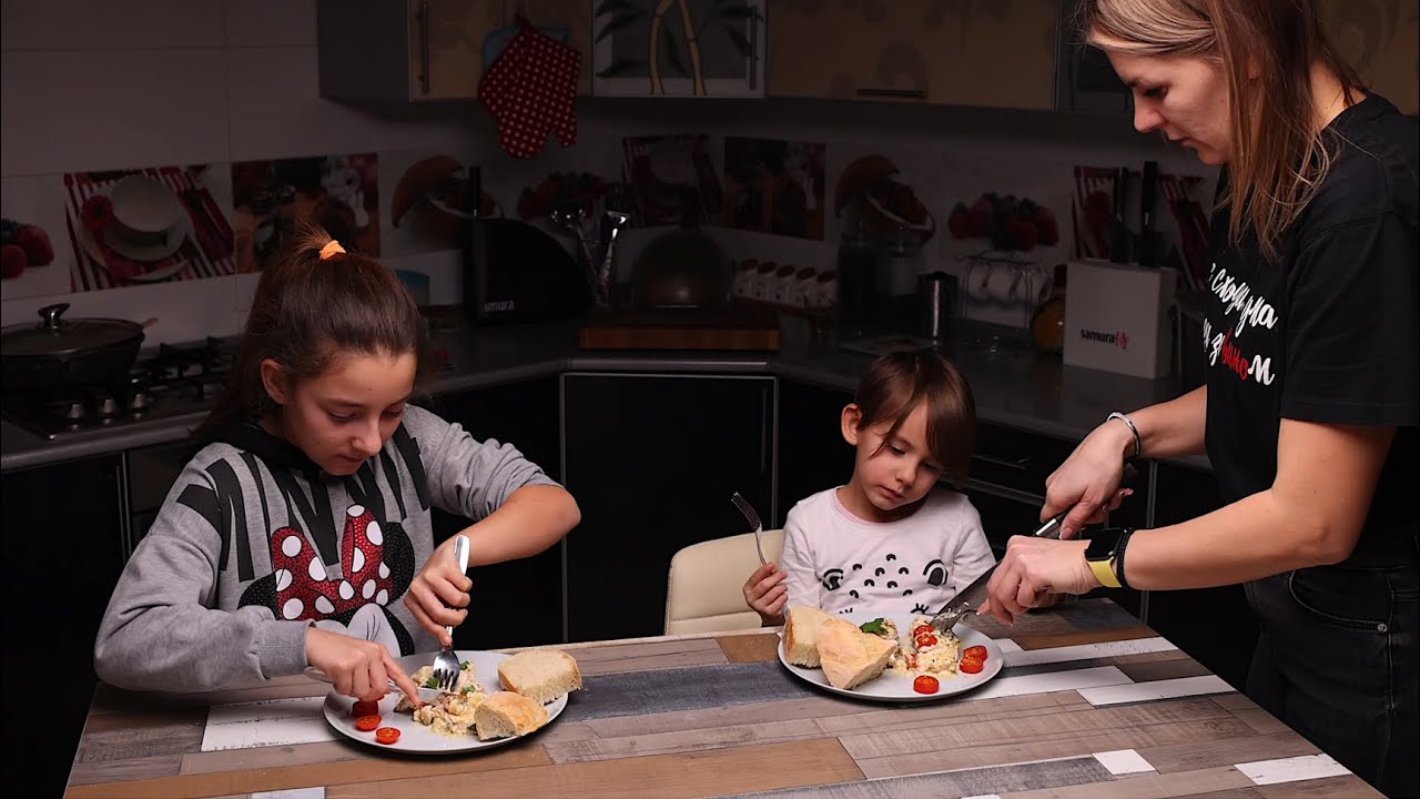 ЖАРЕНАЯ КУРИЦА С ГРИБАМИ.