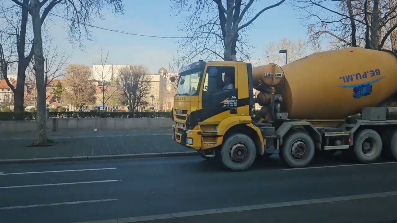 Proleće u Beogradu - vožnja od parka Manjež, zgrade Beograđanke i crkve svetog Marka do Đeram pijace