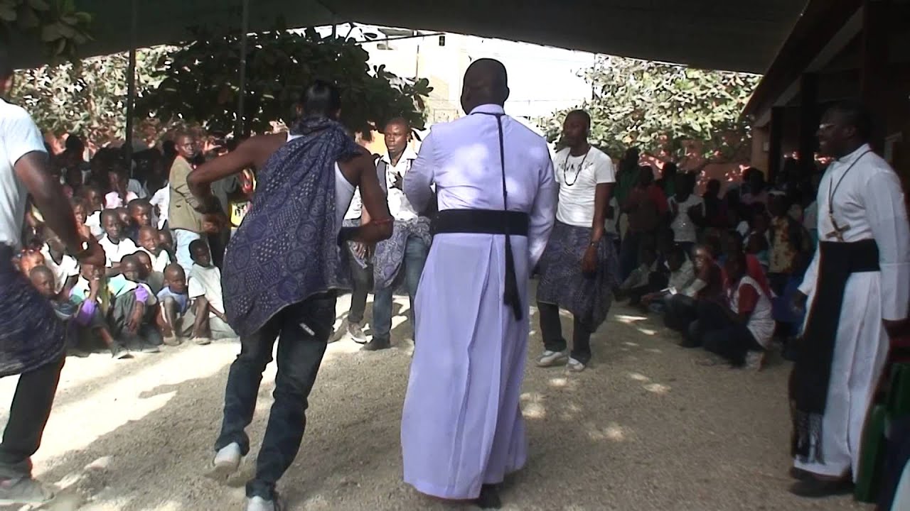 Visite du Père Louis Lougen, Supérieur General Oblats de Marie Immaculé (OMI)