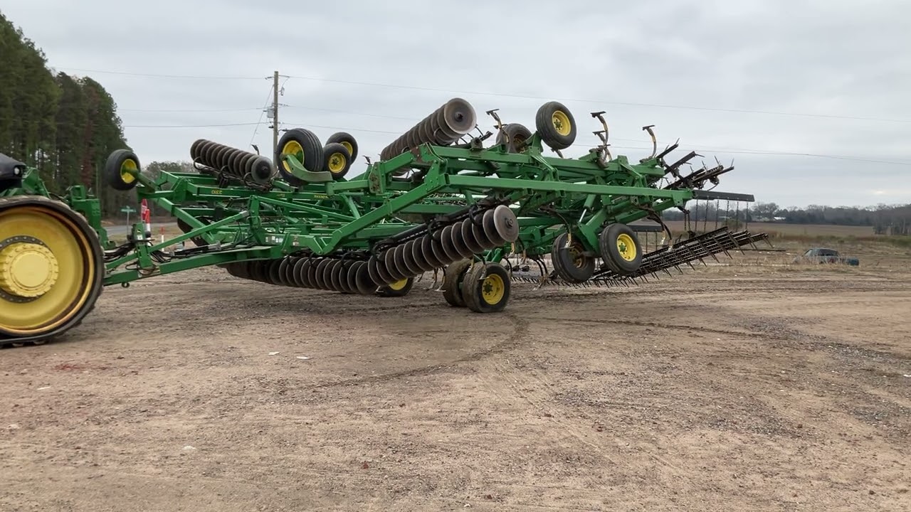 Lot 161: 2009 John Deere 2310 Mulch Finisher