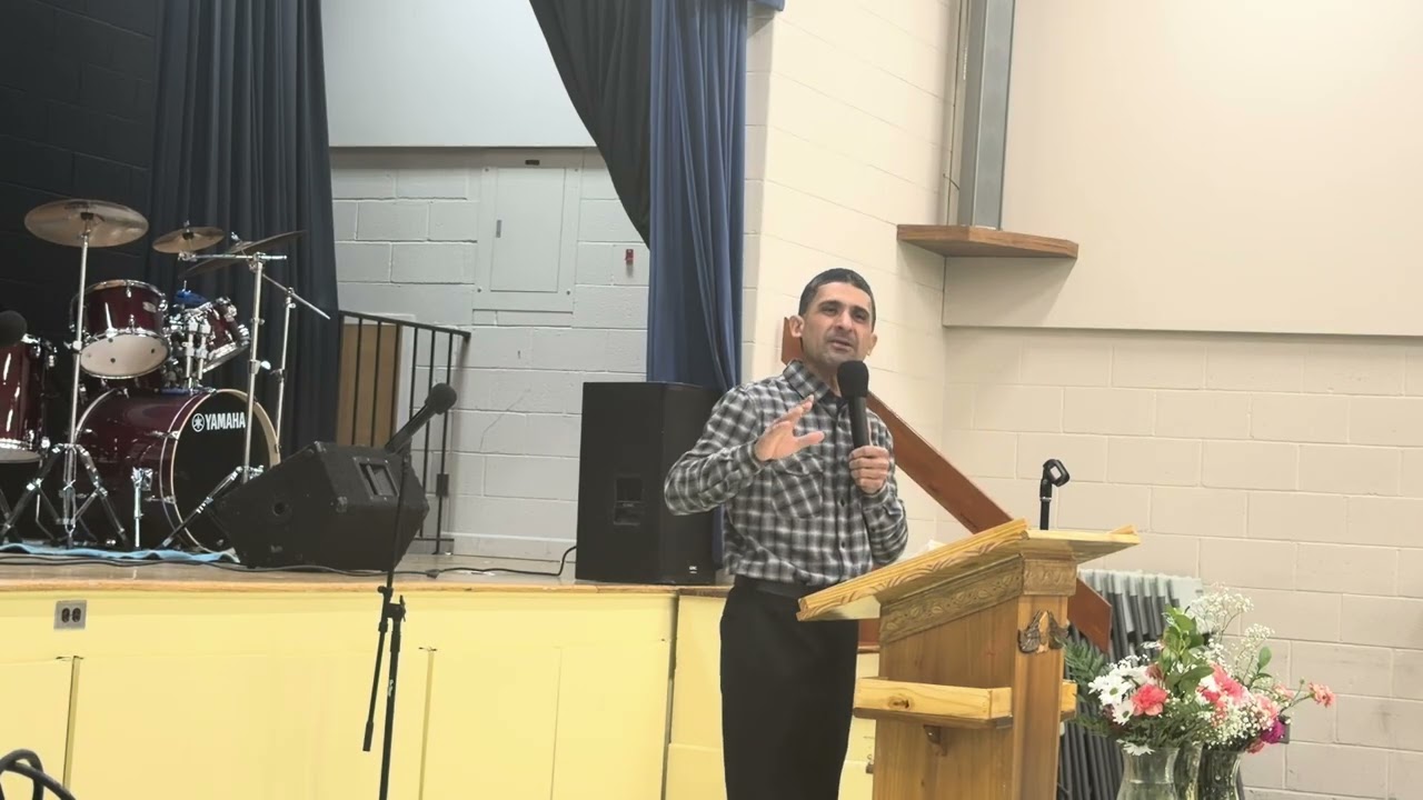 Hermano Jorge Merino predicando la palabra de Dios  pongamos atención a la voz de Dios 