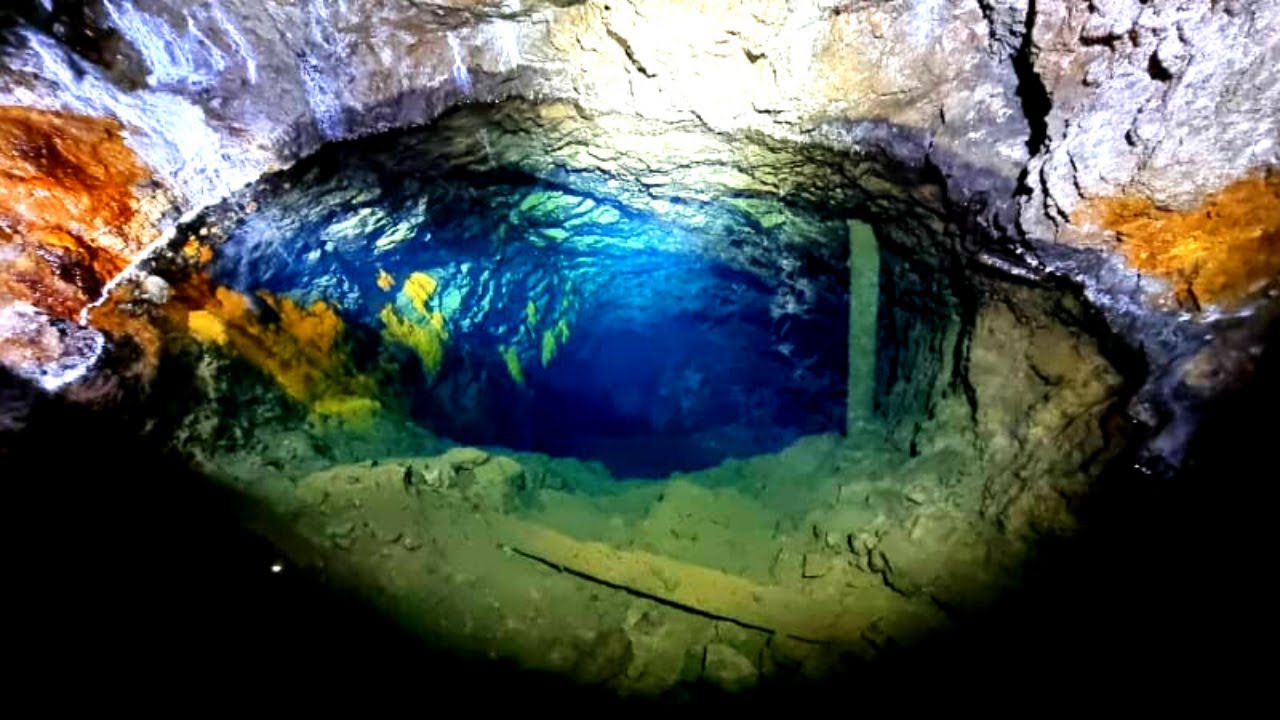 Come explore DISCO lost mine! AMAZING Underground COLOURS!