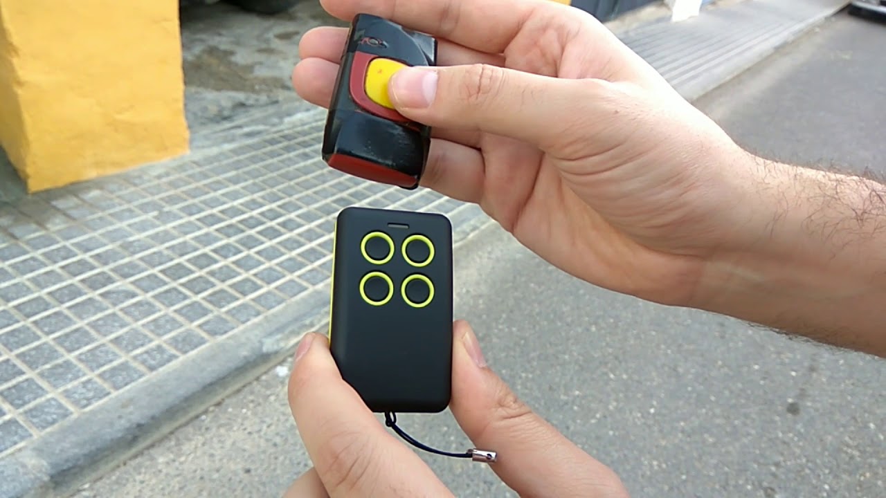 Cómo copiar o clonar un mando de garaje Clemsa y darlo de alta en la centralita.