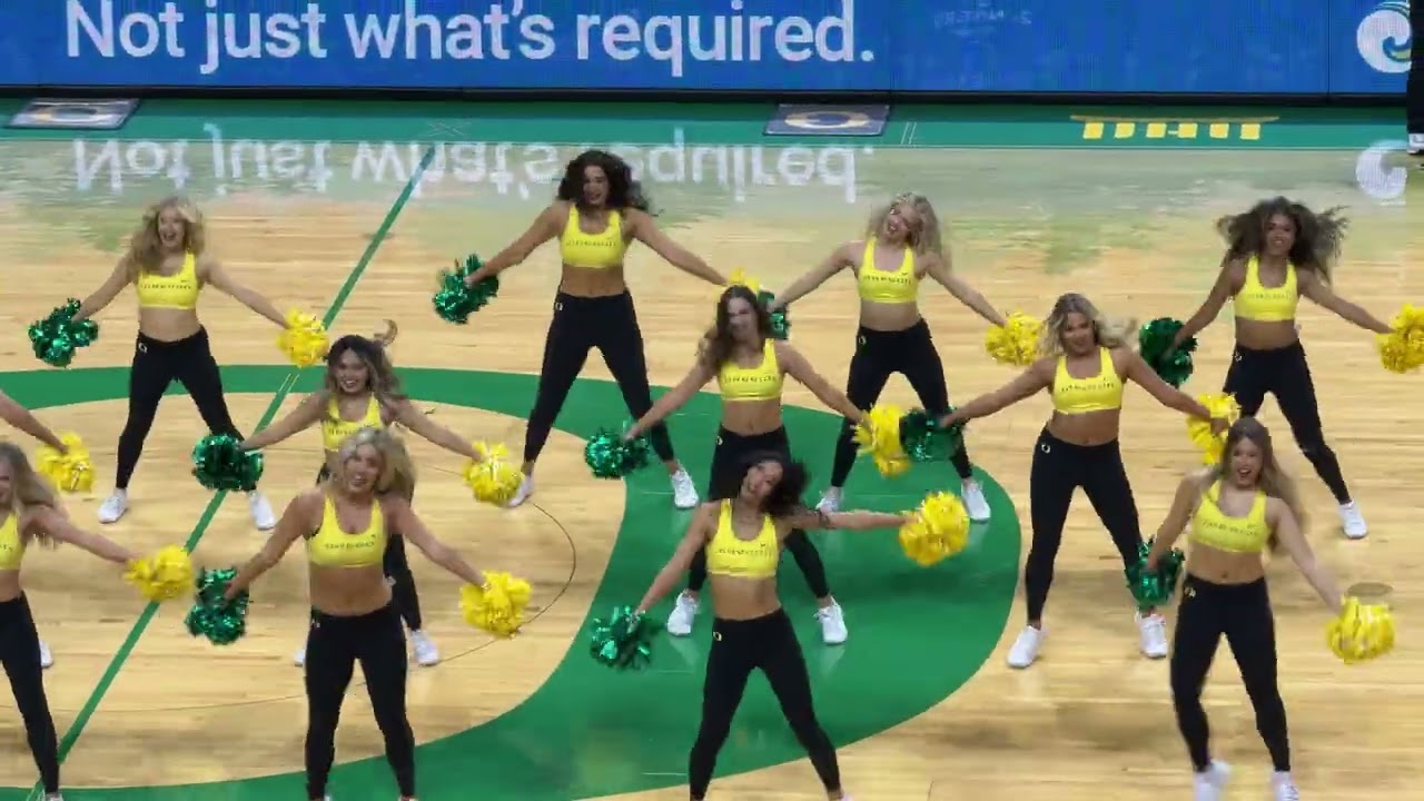 Oregon Cheer Timeout Performance 11/12/2025