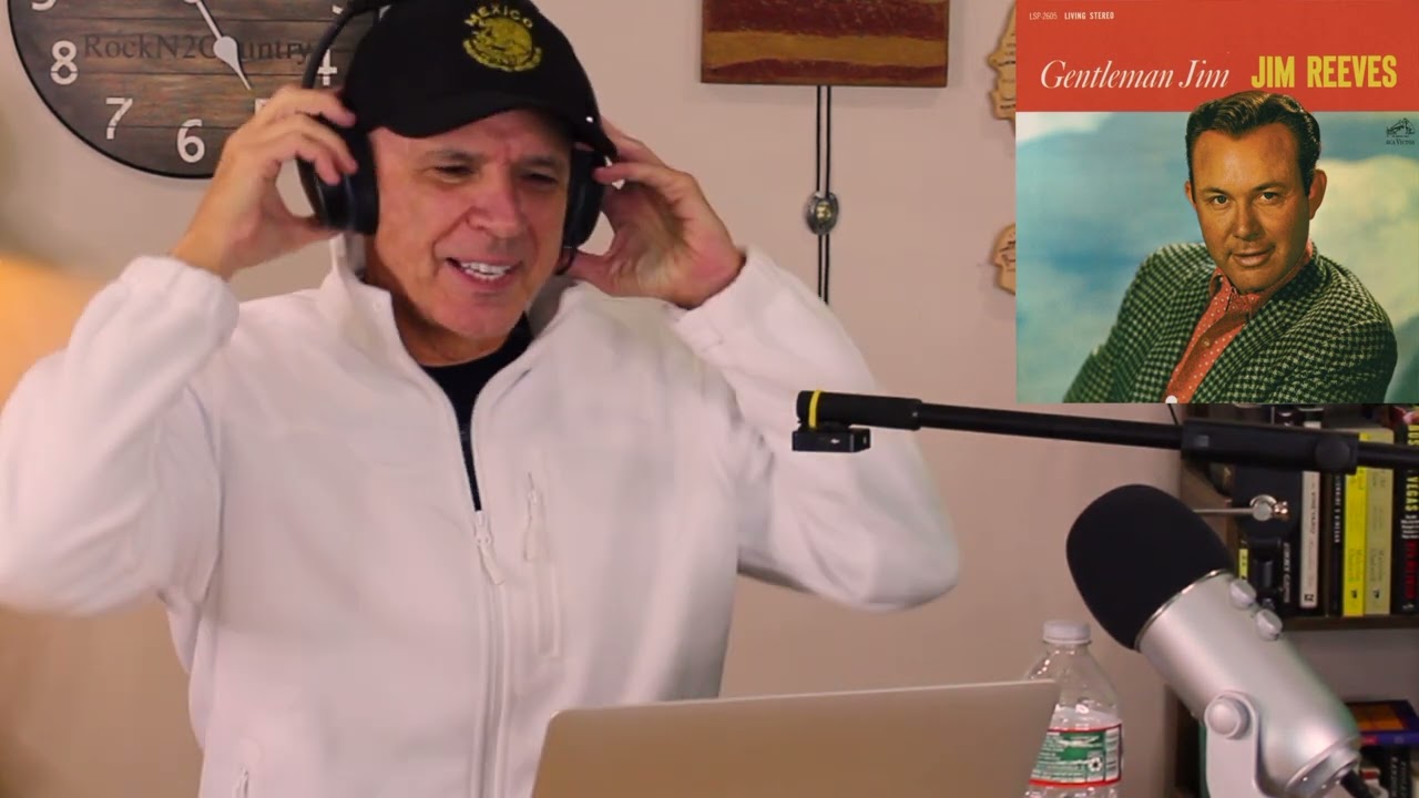 Jim Reeves -- I Love You Because  [REACTION/GIFT]