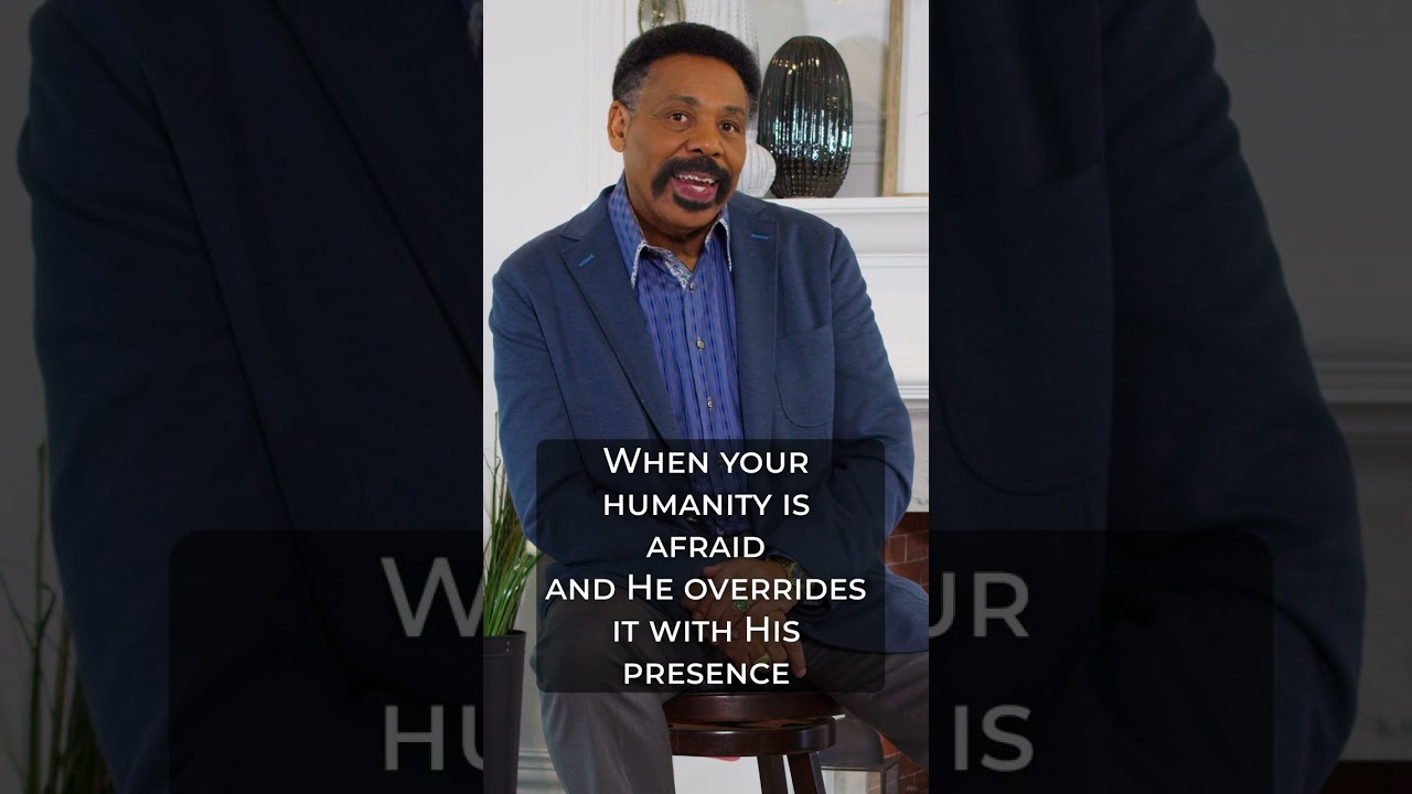 How to Handle Fear | Dr. Tony Evans &ndash; Elijah Devotional Series #short