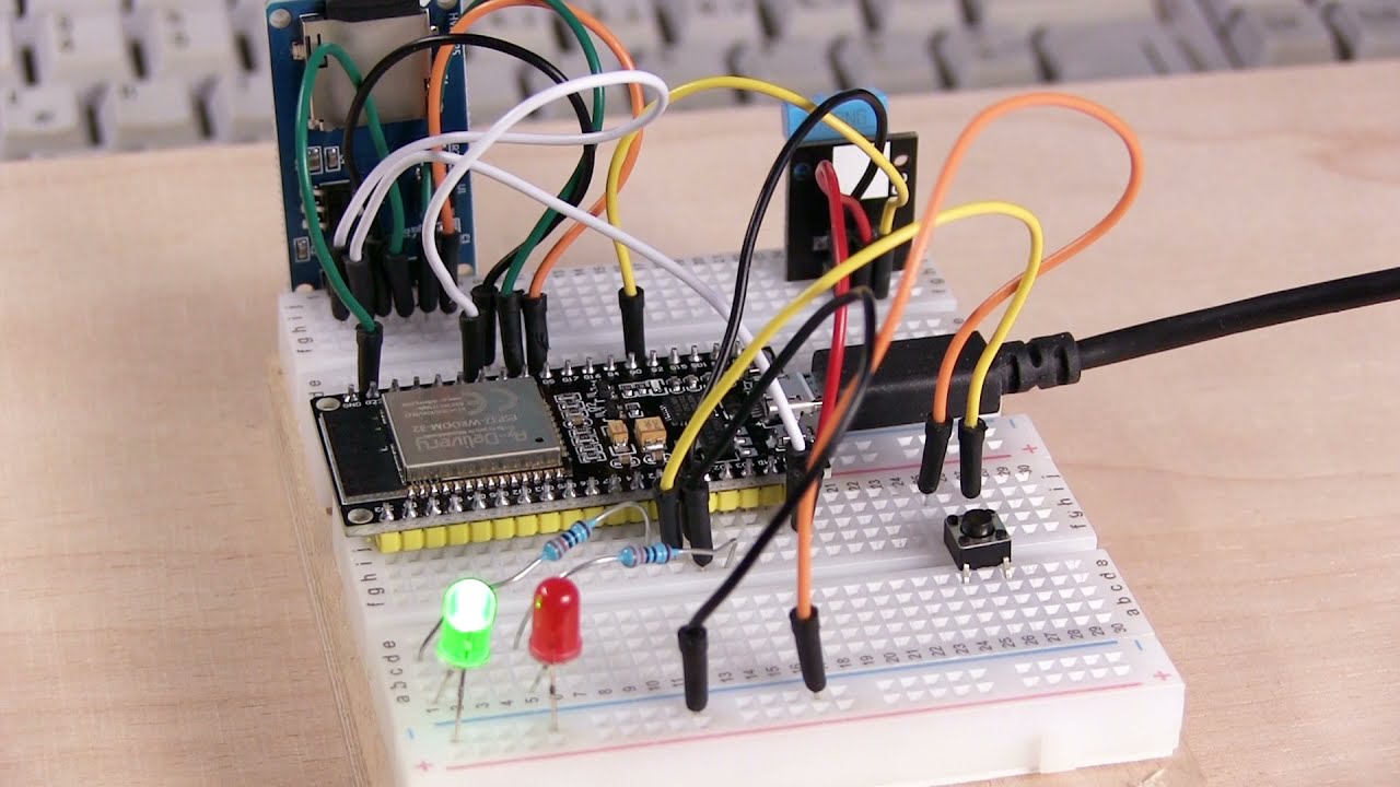 Klima Logger mit automatischen E-Mail Versand & Alarm Sender mit Arduino ESP32.