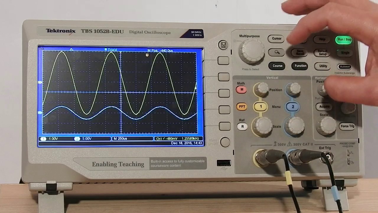 3.1 CPNV, L'oscilloscope facile, Régler et afficher des signaux, part 1