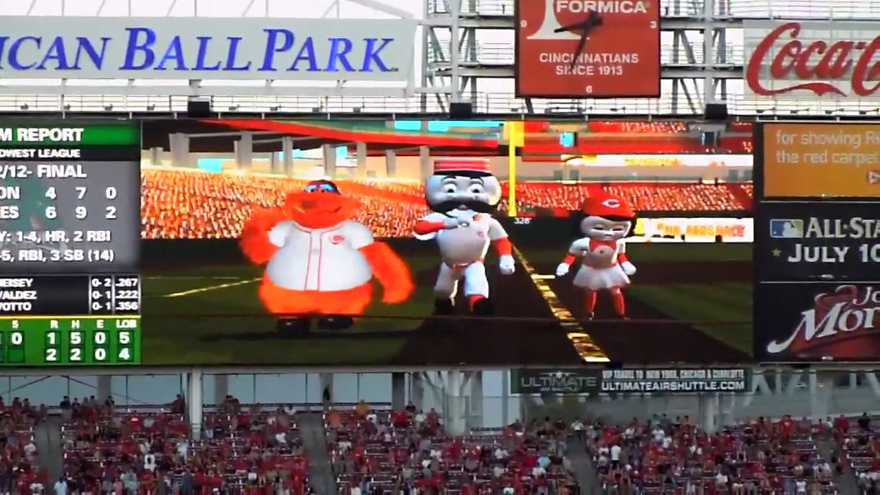 Mr. Red race with Gapper.