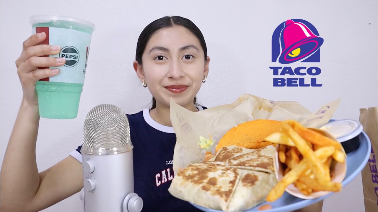 ASMR~Trying Taco Bell for the 1st time!!🌮🍟🧀🥤
