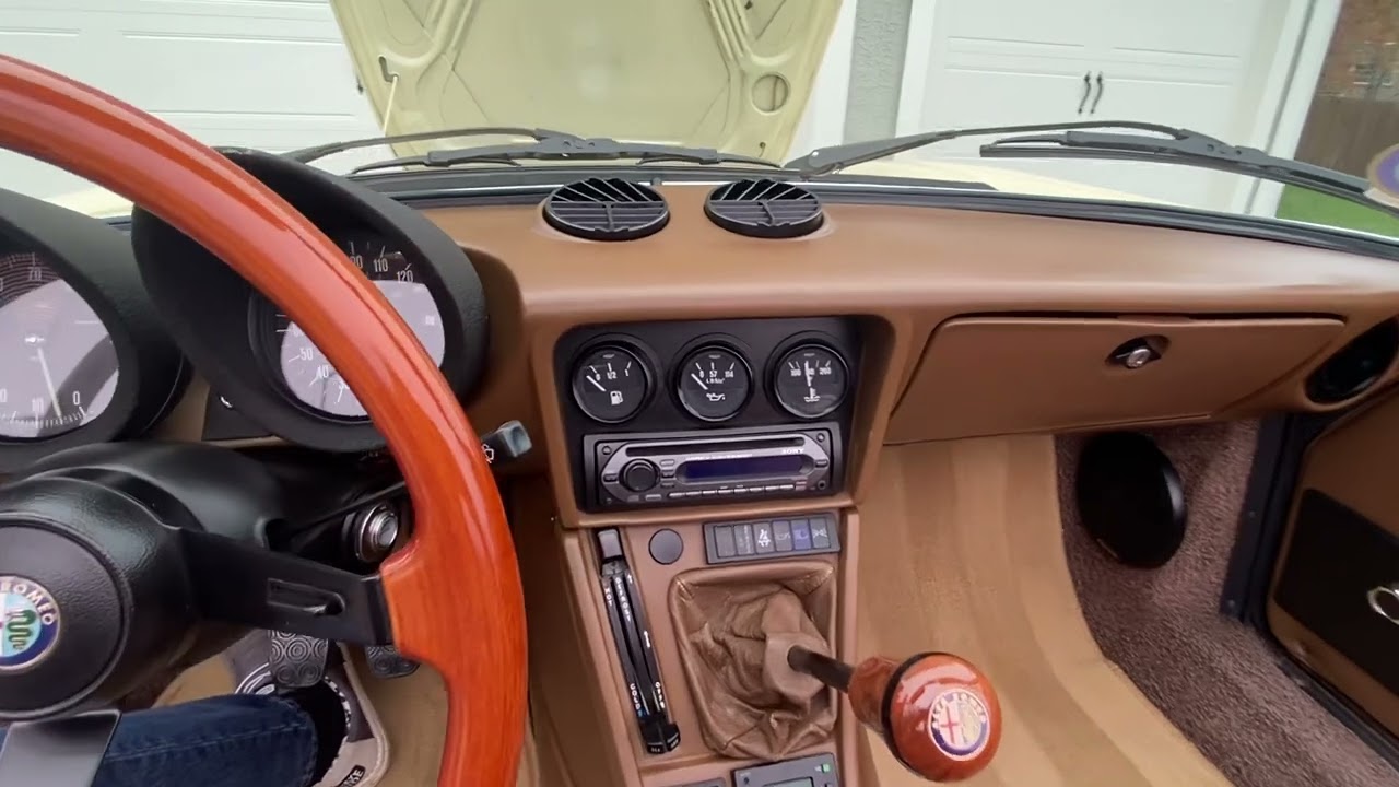 1985 Alfa Romeo Spider Engine, Interior, Trunk
