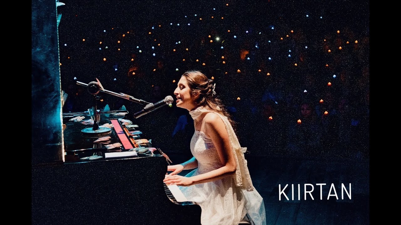 Colorful Wings & Bliss Of The Night (Kiirtan Mix) - feat. Daniel Zarza