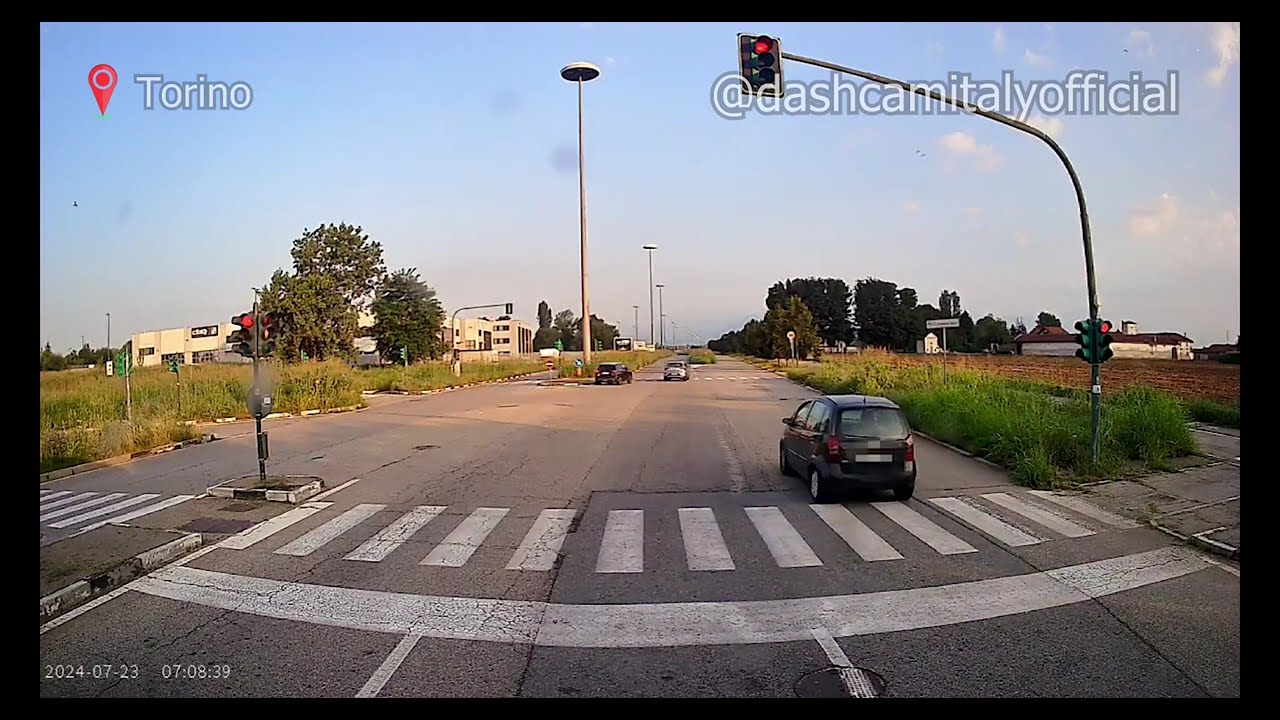 Idiots in Cars Italy "Furboni al Volante" Dashcam Idiots Fail Compilation 29.11.2024